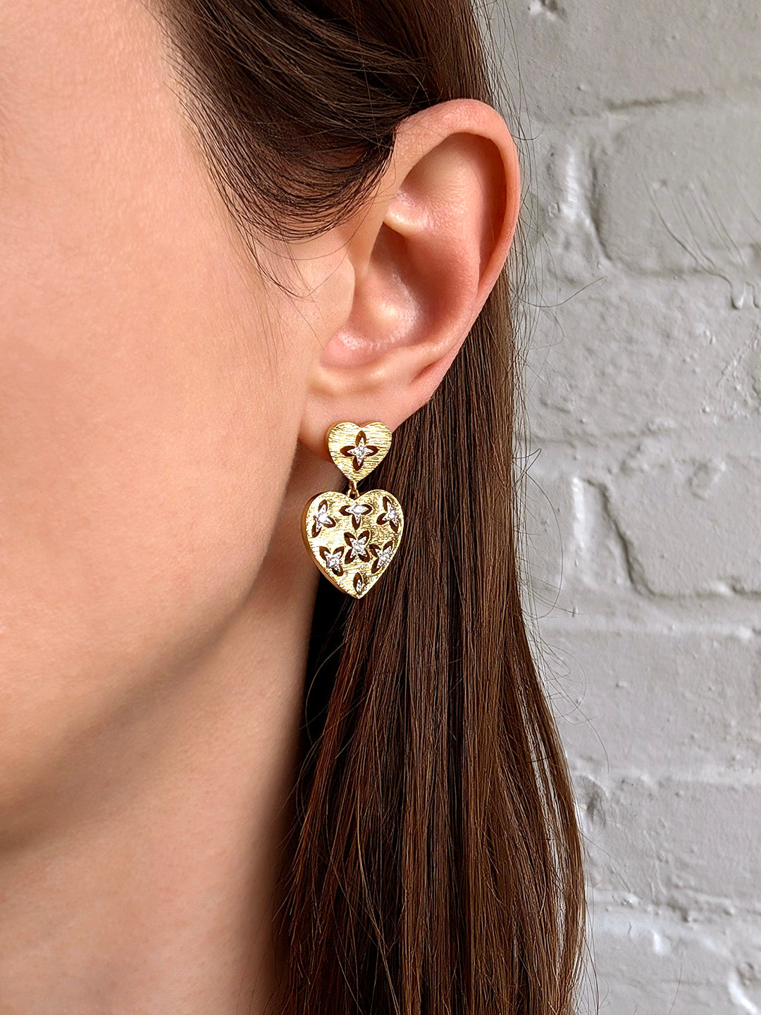 Brushed Heart Drop Ear - Two Tone Gold